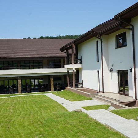 Pensiunea Patru Anotimpuri Sasca Romana Εξωτερικό φωτογραφία